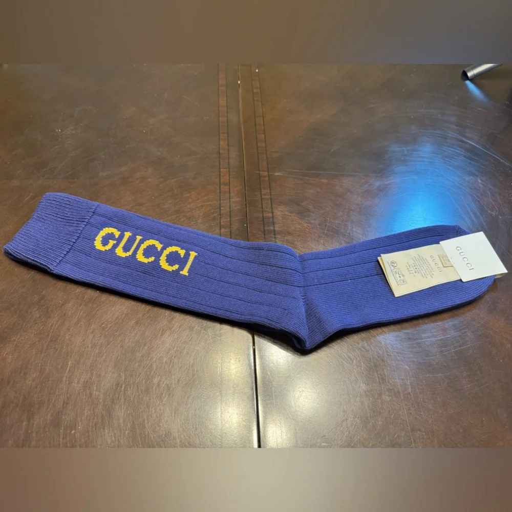 New Authentic Gucci Logo Socks Navy Size M